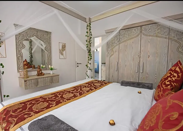 Chic Penthouse Retreat Elgouna Access
