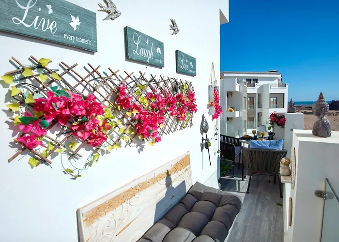 Chic Penthouse Retreat Elgouna Access Apartment