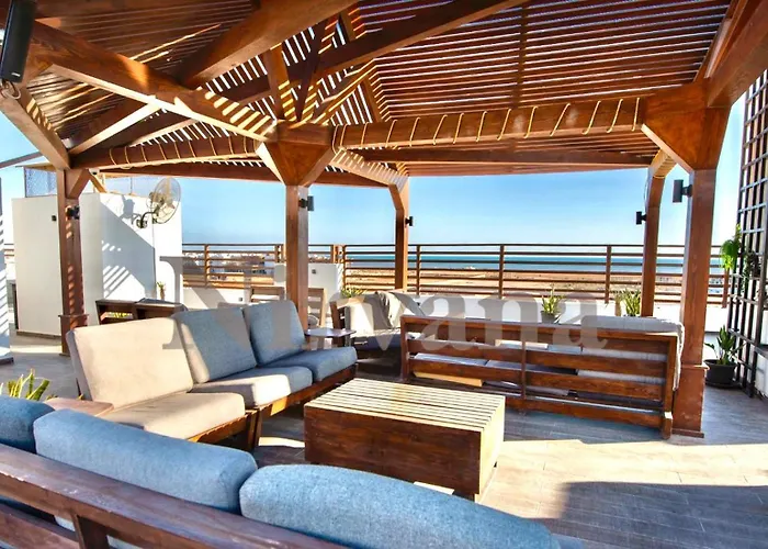 Chic Penthouse Retreat Elgouna Access Apartment